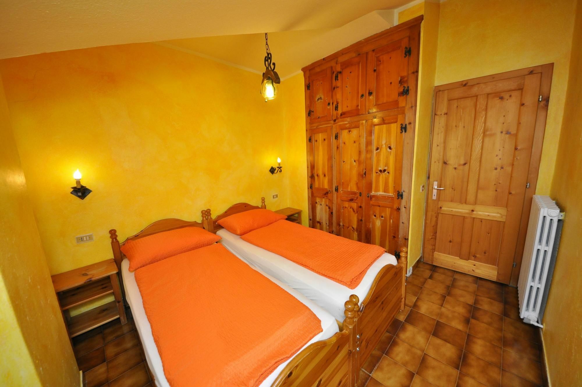 Residence Casa Longa By Livigno Accomodation المظهر الخارجي الصورة